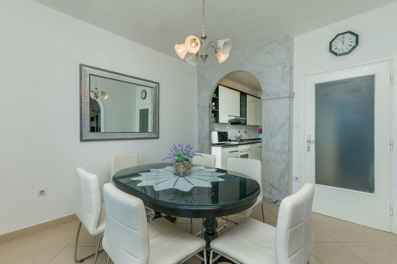 Apartment Marijana โอมิช ภายนอก รูปภาพ